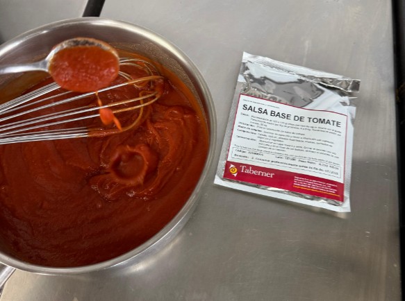Salsa caliente servida